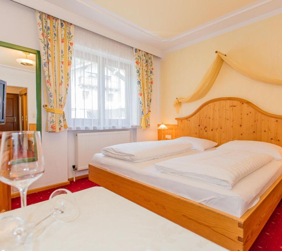 Hotel Maishofen Zimmer Unterkunft